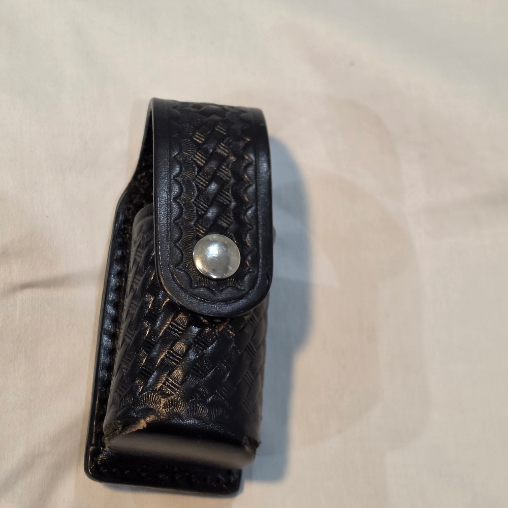 Dutyman Pepper Spray Holster Black Good Basketweave Leather 3621 MK III